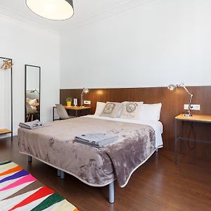 Apartamento de 185 m² en Ensanche, con 8 habitación(es) y 4 baño(s) privado(s)